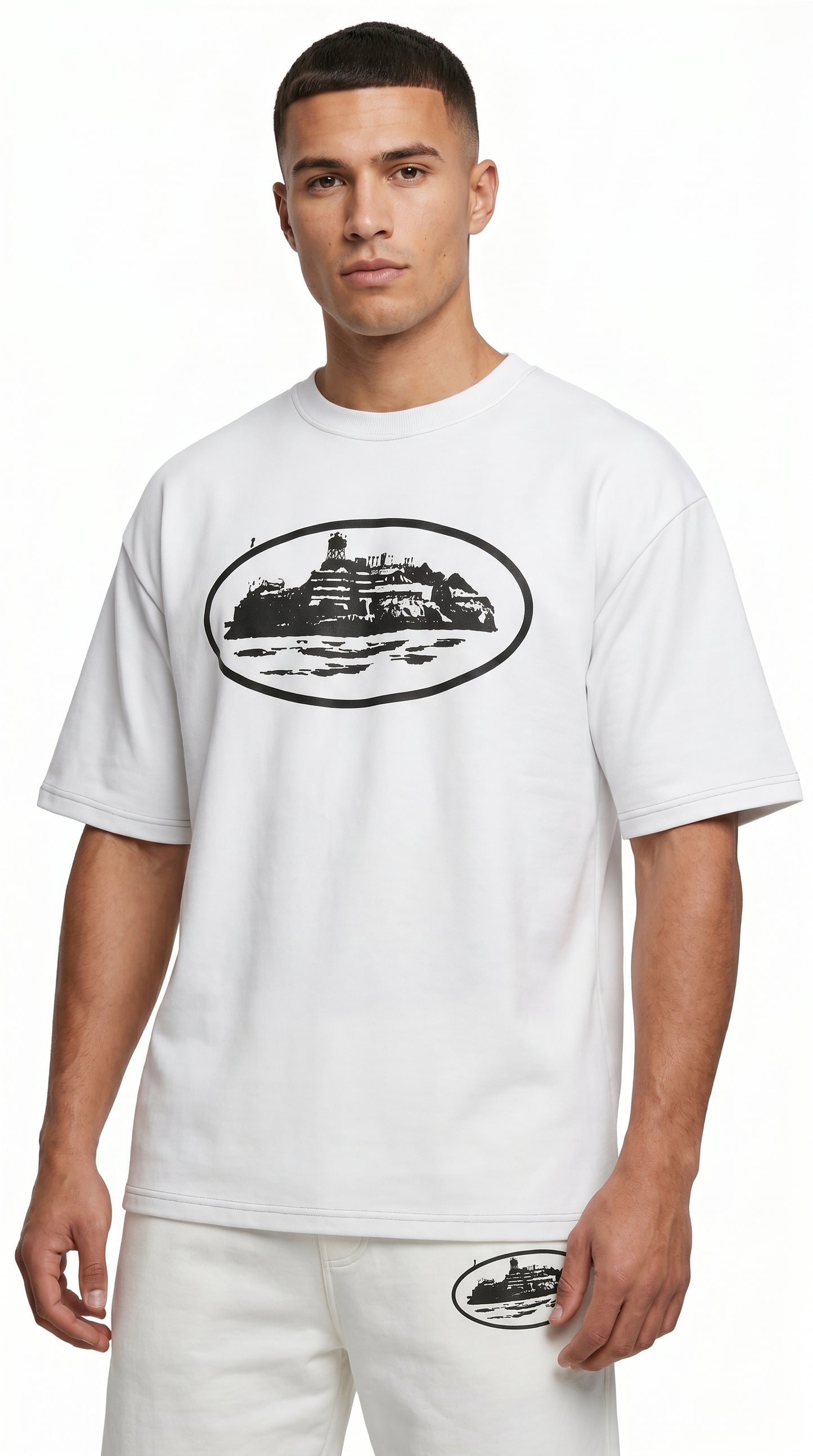 Monochrome Fortress Graphic Oversized Set