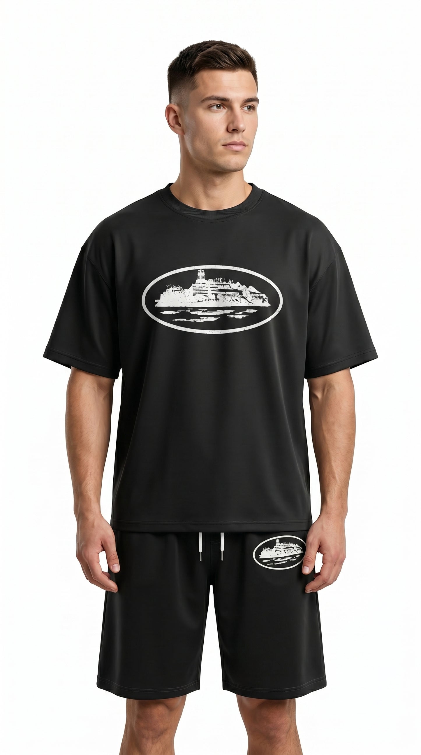 Monochrome Fortress Graphic Oversized Set