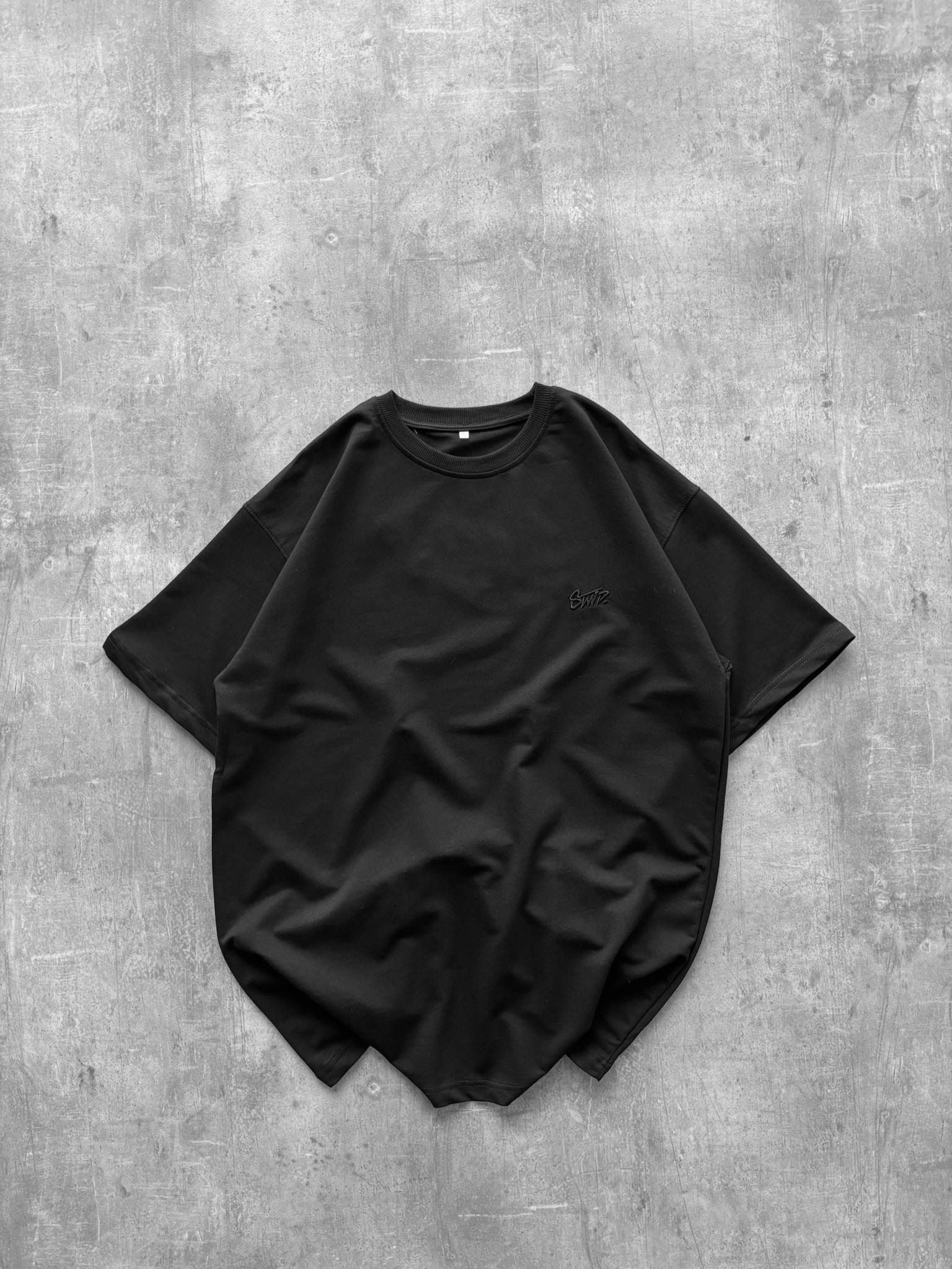 SNT. Oversized Essential Black Tee